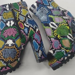 Snakeskin Print Open Toe Platform Booties